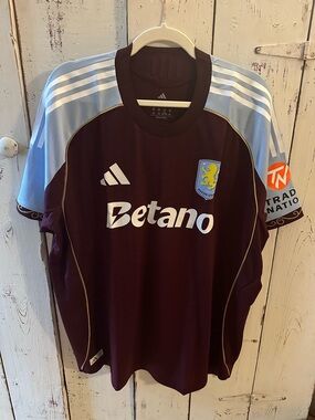 Aston Villa Adidas player issue soccer Jersey. Men’s size XXL. BNWT.